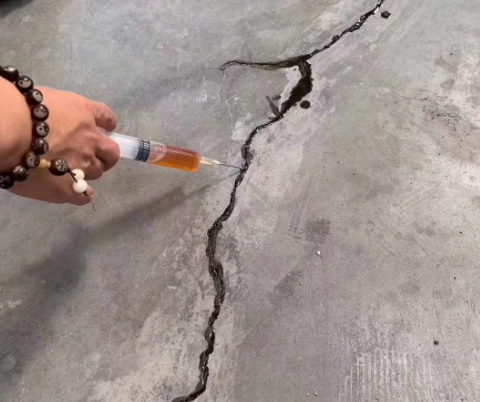 琼中混凝土裂缝修补技术详解​